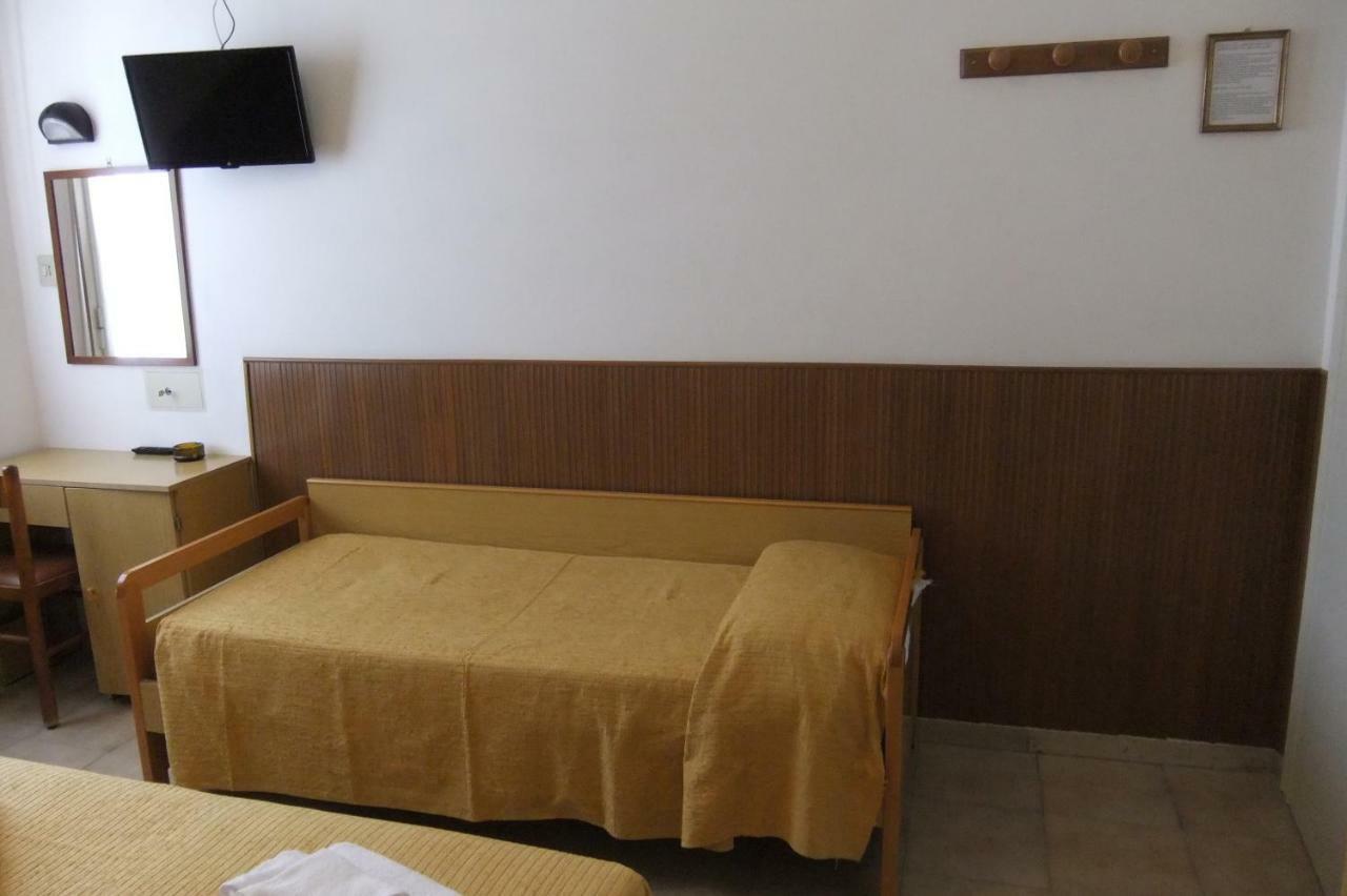 Albergo Villalma Rimini Buitenkant foto