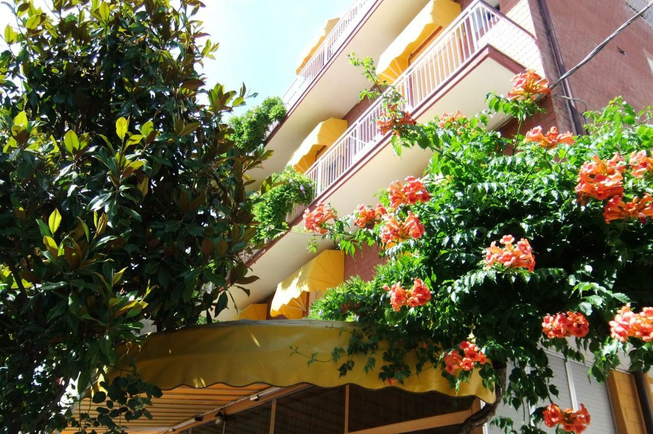 Albergo Villalma Rimini Buitenkant foto