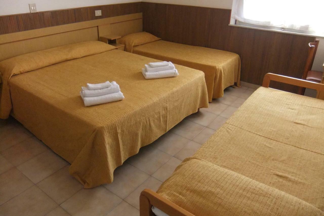 Albergo Villalma Rimini Buitenkant foto