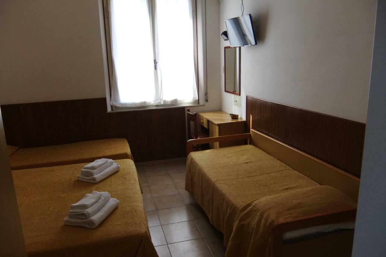 Albergo Villalma Rimini Buitenkant foto