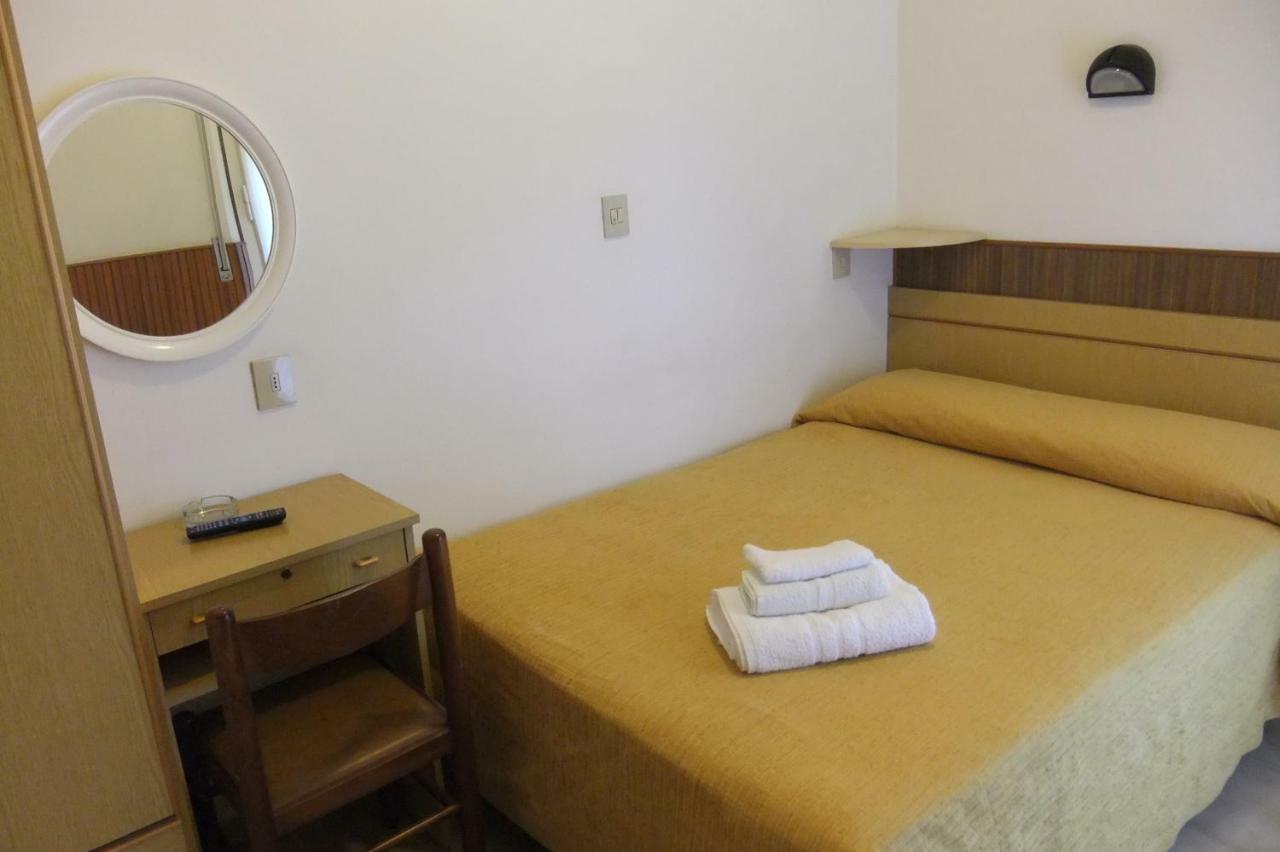 Albergo Villalma Rimini Buitenkant foto